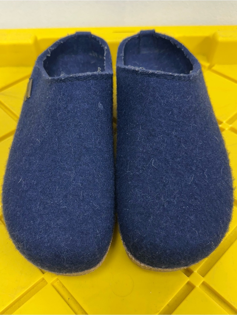 HAFLINGER UNISEX AT COMFY INDOOR OUTDOOR WOOL SLIPPERS Size 41 Mens 8 Women 10